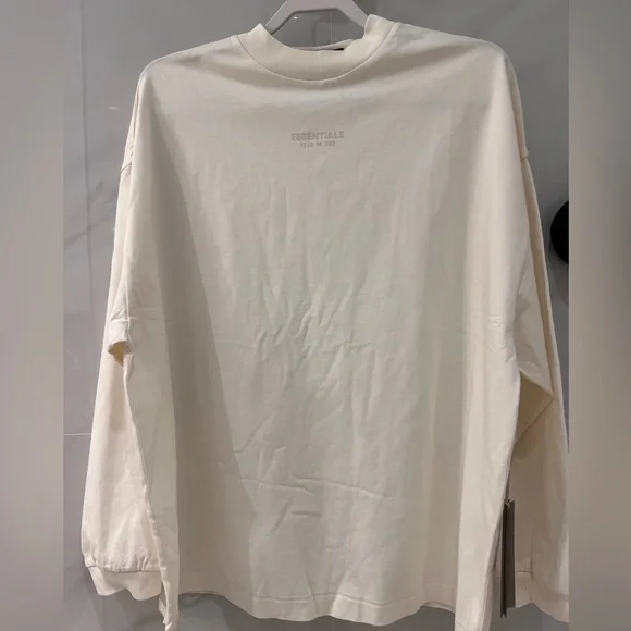 Essentials LS Tee - Picture 2 of 3